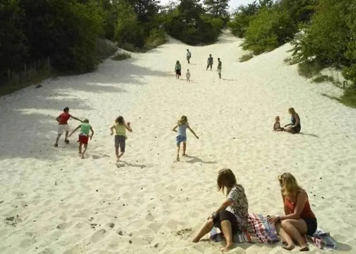 Bergen Nh, Schoorl, Schoorldam Dağ evi