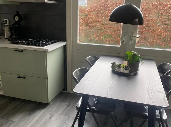 Bergen Nh, Schoorl, Schoorldam Dağ evi